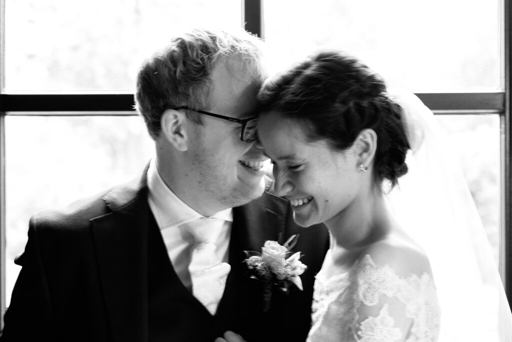 Regen tijdens je bruiloft | Marieke van Dijk Fotografie