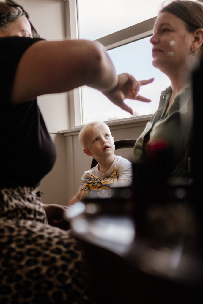 Getting ready op je bruiloft - Marieke van Dijk Fotografie