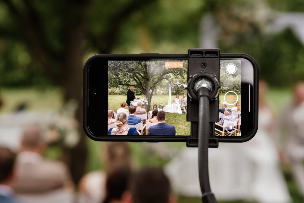 Unplugged ceremony op je bruiloft